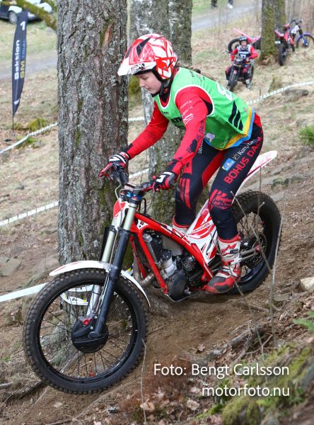 Preload previous image